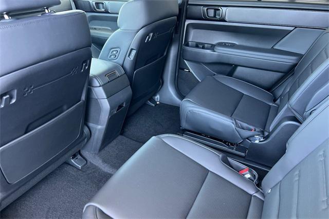 new 2025 Hyundai SANTA FE HEV car, priced at $44,215