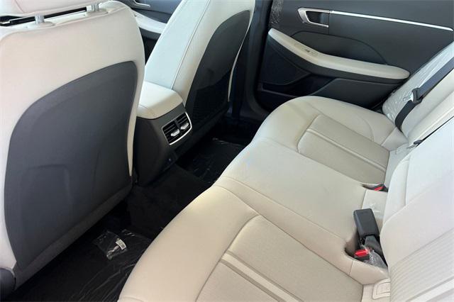 new 2025 Hyundai Sonata Hybrid car, priced at $28,210