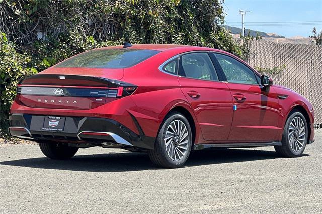 new 2025 Hyundai Sonata Hybrid car, priced at $28,210