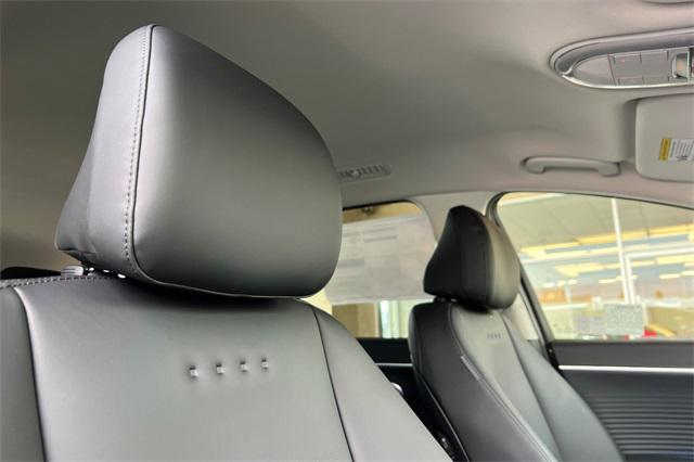 new 2026 Hyundai IONIQ 9 car, priced at $64,250