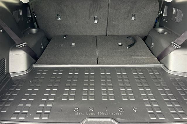 new 2026 Hyundai IONIQ 9 car, priced at $64,135