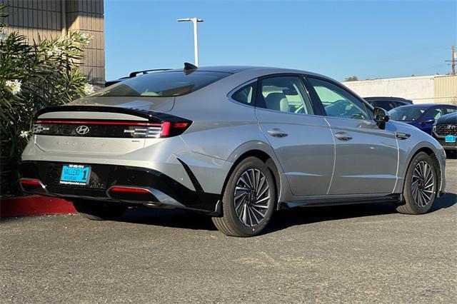 new 2025 Hyundai Sonata Hybrid car, priced at $37,390