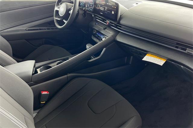 new 2025 Hyundai Elantra car, priced at $24,665