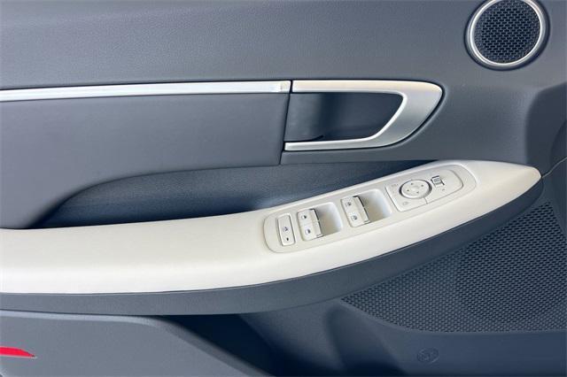 new 2025 Hyundai Sonata car, priced at $25,850