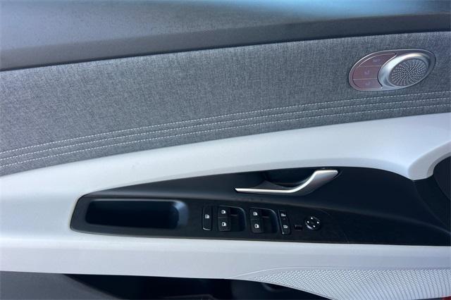 new 2025 Hyundai ELANTRA HEV car, priced at $29,225