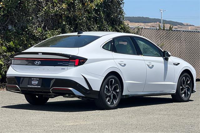 new 2025 Hyundai Sonata car, priced at $27,791