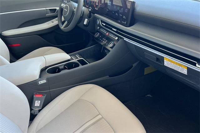 new 2025 Hyundai Sonata car, priced at $27,791