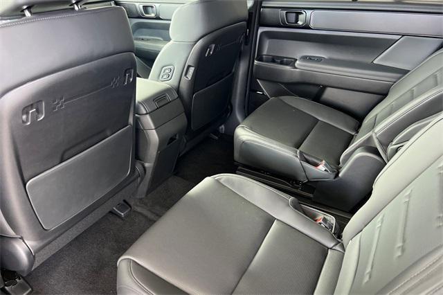 new 2025 Hyundai SANTA FE HEV car, priced at $44,205