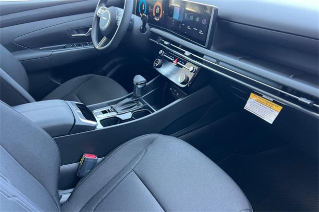 new 2025 Hyundai Tucson car, priced at $30,250