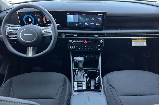 new 2025 Hyundai Tucson car, priced at $30,250