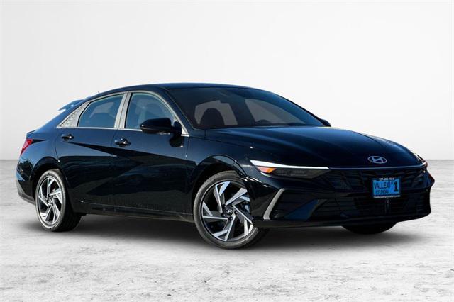 new 2025 Hyundai Elantra HEV car, priced at $26,980