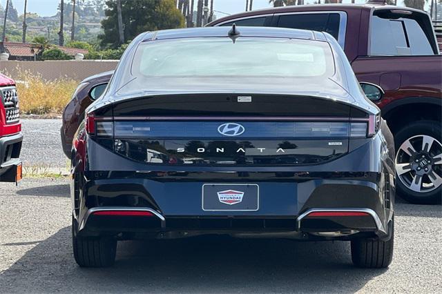 new 2025 Hyundai Sonata Hybrid car, priced at $34,295