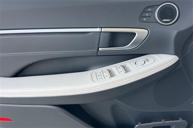 new 2025 Hyundai Sonata Hybrid car, priced at $34,295