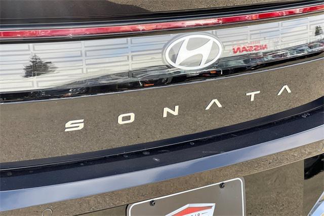 new 2025 Hyundai Sonata Hybrid car, priced at $34,295