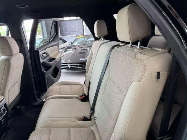 used 2022 Chevrolet Traverse car, priced at $24,995