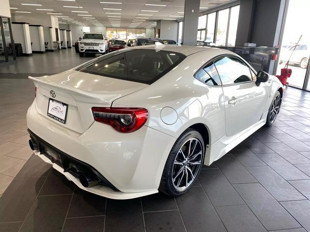 used 2018 Toyota 86 car, priced at $22,995