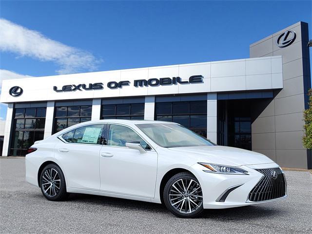 new 2025 Lexus ES 300h car, priced at $51,490