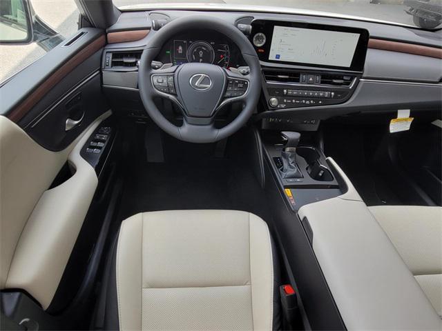 new 2025 Lexus ES 300h car, priced at $51,490