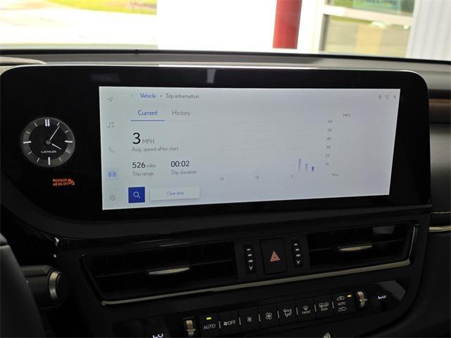 new 2025 Lexus ES 300h car, priced at $51,490