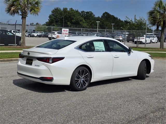 new 2025 Lexus ES 300h car, priced at $51,490