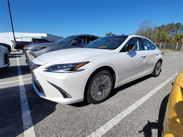 new 2025 Lexus ES 350 car, priced at $56,580