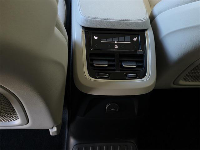 used 2021 Volvo XC90 Recharge Plug-In Hybrid car, priced at $30,990