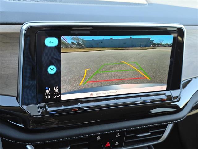 used 2024 Volkswagen Atlas car, priced at $30,990