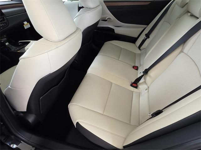 new 2025 Lexus ES 300h car, priced at $50,990
