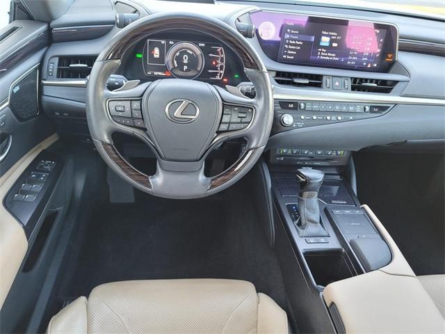 used 2021 Lexus ES 300h car, priced at $35,991