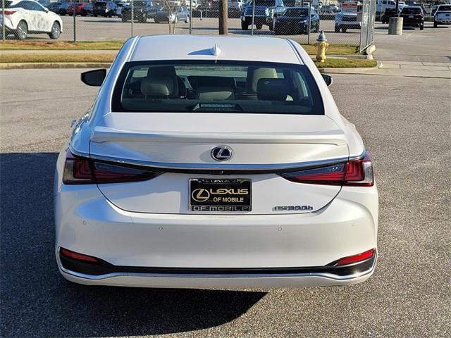 used 2021 Lexus ES 300h car, priced at $35,991