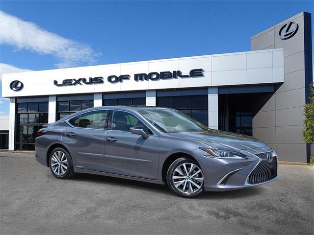 used 2020 Lexus ES 300h car, priced at $40,400