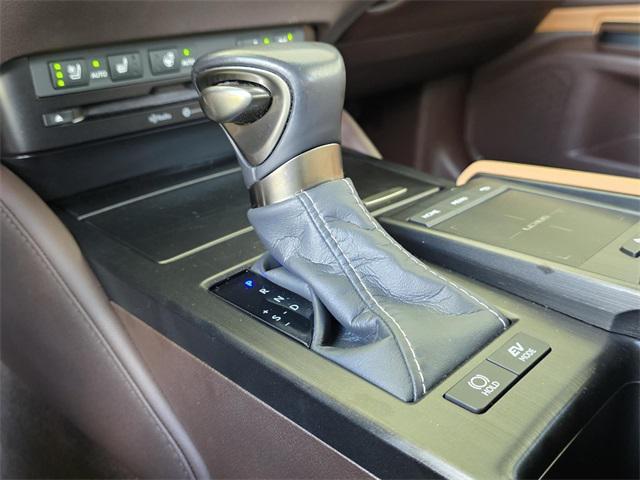 used 2020 Lexus ES 300h car, priced at $40,400