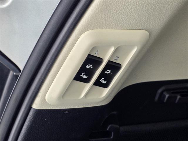 used 2022 Lexus GX 460 car, priced at $54,831