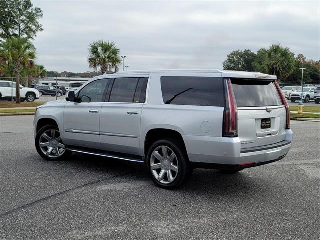 used 2020 Cadillac Escalade ESV car, priced at $44,991