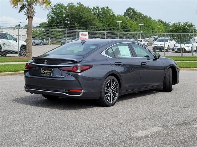 new 2024 Lexus ES 300h car