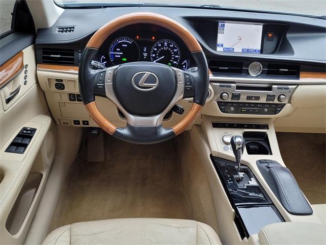 used 2014 Lexus ES 300h car, priced at $18,991