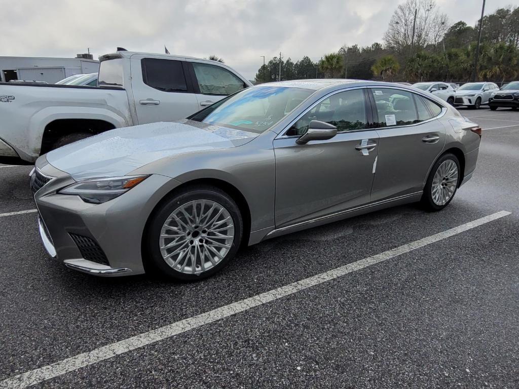 new 2025 Lexus LS 500 car