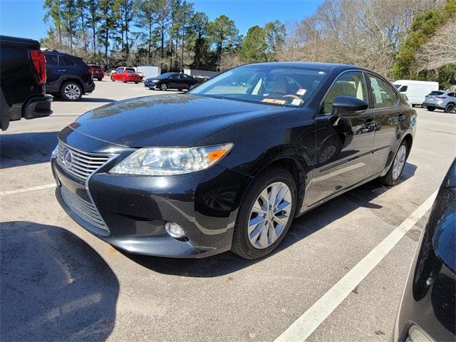 used 2014 Lexus ES 300h car, priced at $10,991