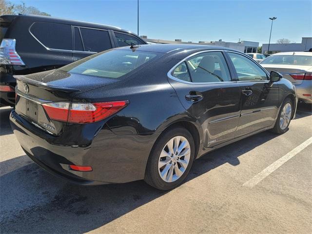 used 2014 Lexus ES 300h car, priced at $10,991