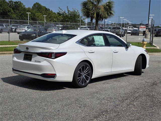 new 2025 Lexus ES 300h car, priced at $51,490