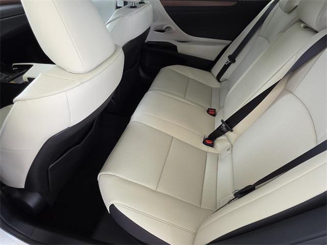 new 2025 Lexus ES 300h car, priced at $51,490