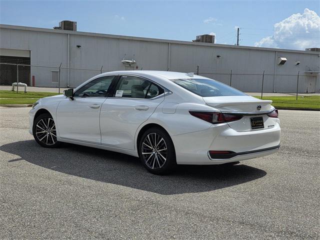 new 2025 Lexus ES 300h car, priced at $51,490