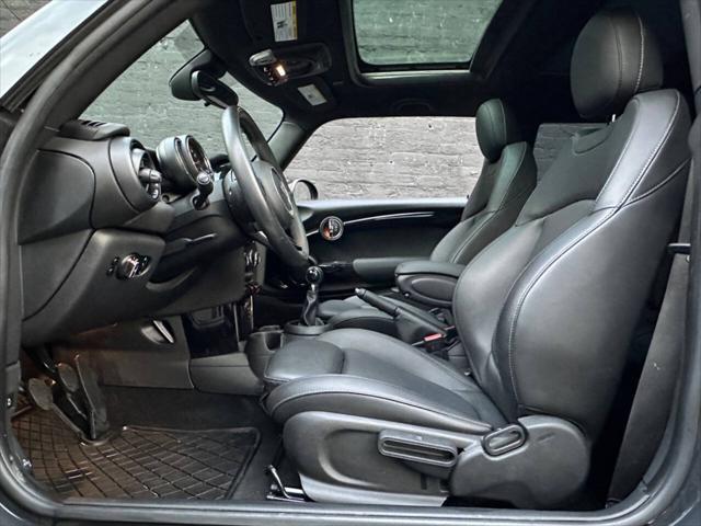 used 2019 MINI Hardtop car, priced at $21,995