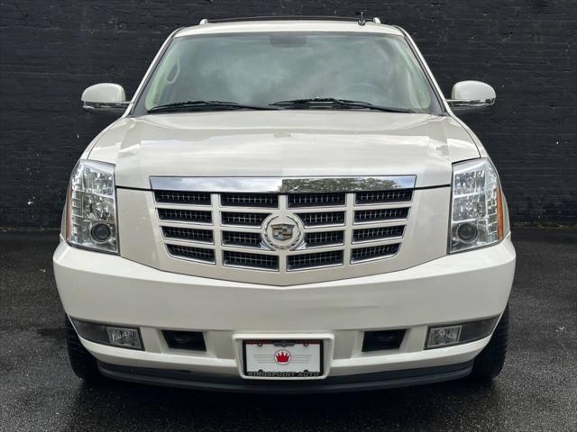 used 2011 Cadillac Escalade car, priced at $13,695