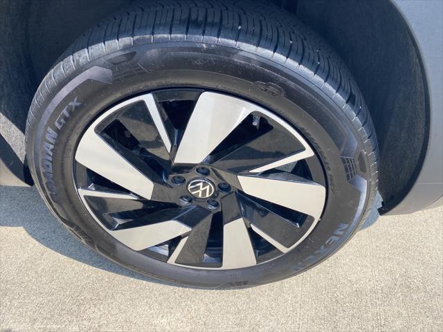 used 2024 Volkswagen Atlas Cross Sport car, priced at $33,987