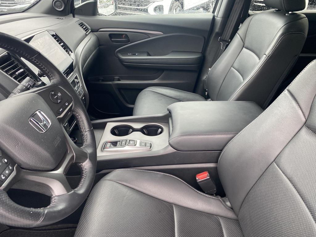 used 2024 Honda Passport car, priced at $33,587