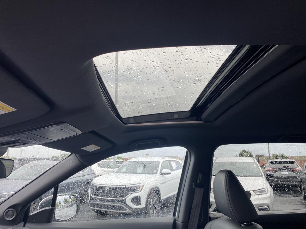 used 2024 Honda Passport car, priced at $33,587