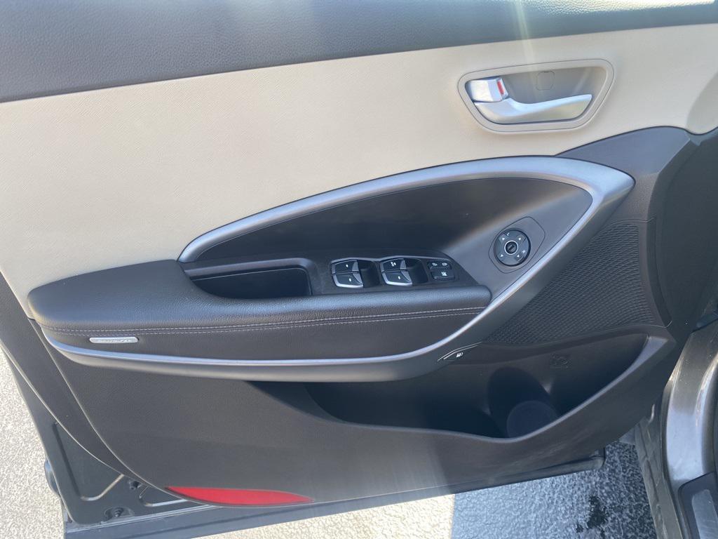 used 2013 Hyundai Santa Fe car, priced at $6,928