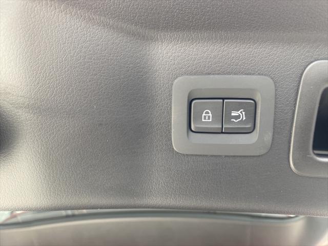used 2025 Mazda CX-90 car, priced at $39,560