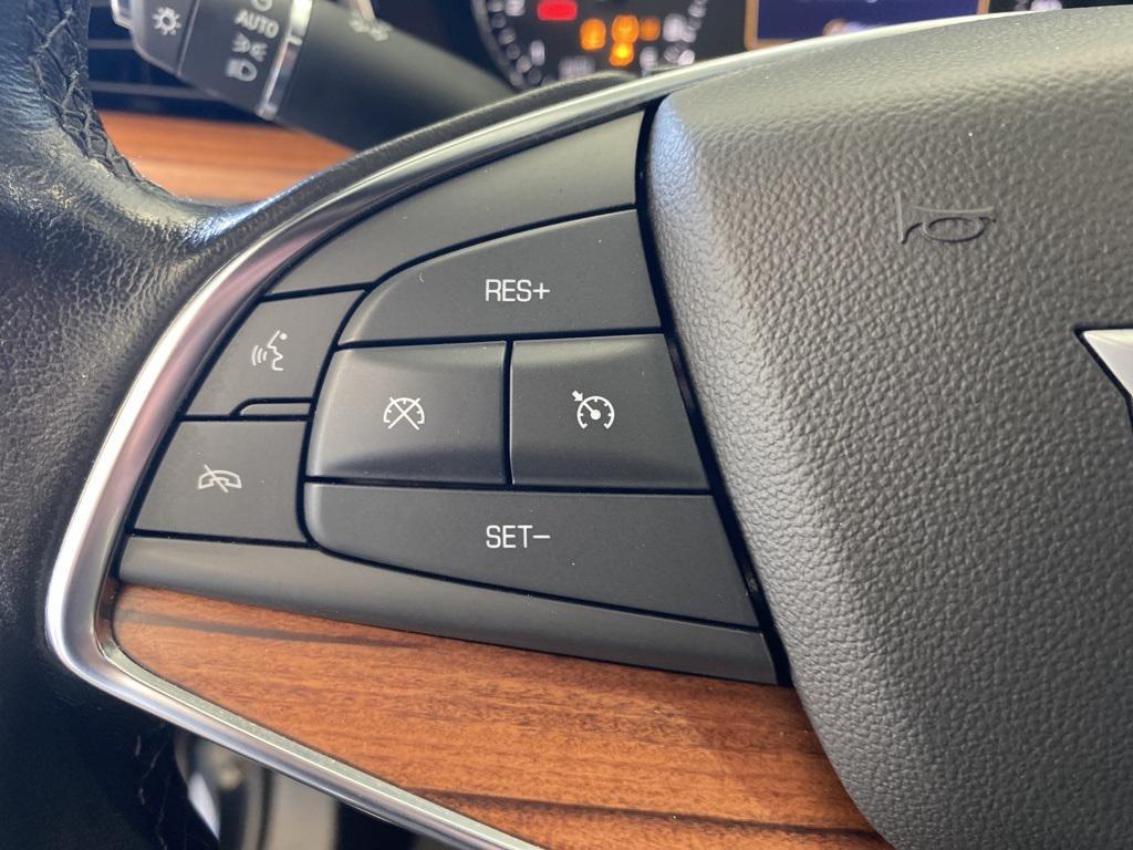 used 2022 Cadillac XT5 car, priced at $30,997